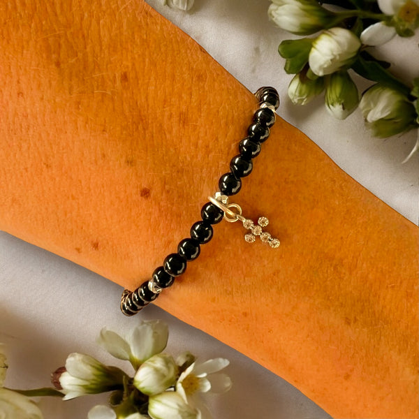 Cross Charm 4mm Onyx Polished Stones Bracelet